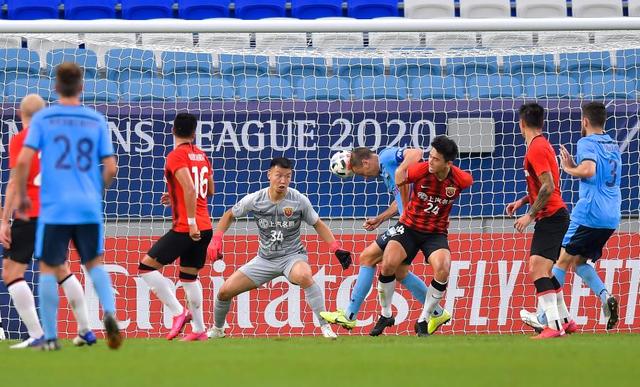 南宫娱乐-广州恒大半场1-1战平悉尼FC，亚冠小组赛出线前景未明